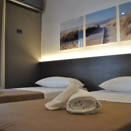 Blank Hotel-3