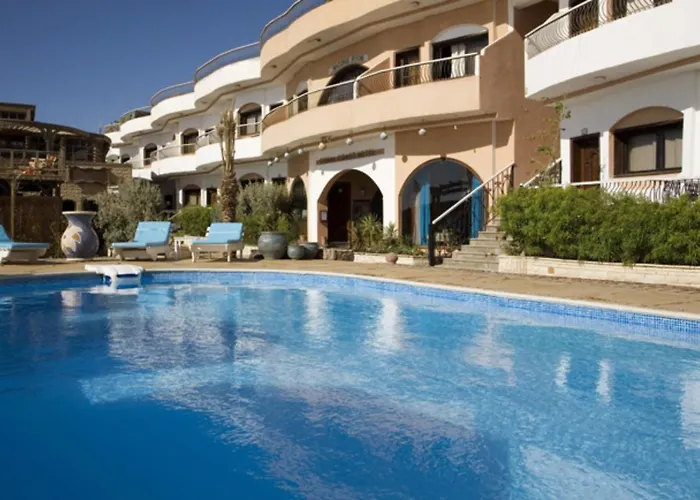 Coral Coast Hotel