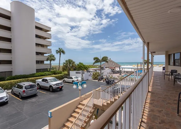 Hotel familiar: Plaza Beach Hotel - Beachfront Resort