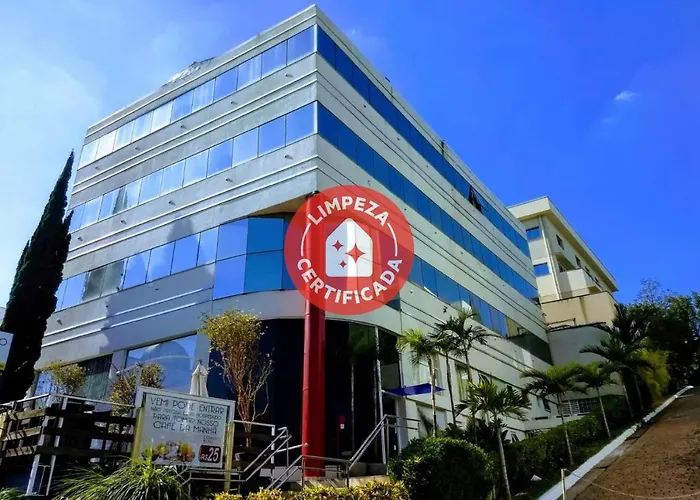 Compacto Hotel