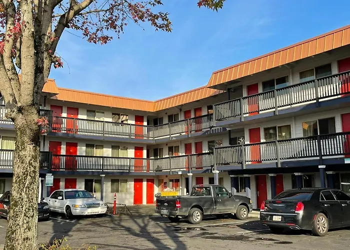 Cheap hotel: Portland Inn