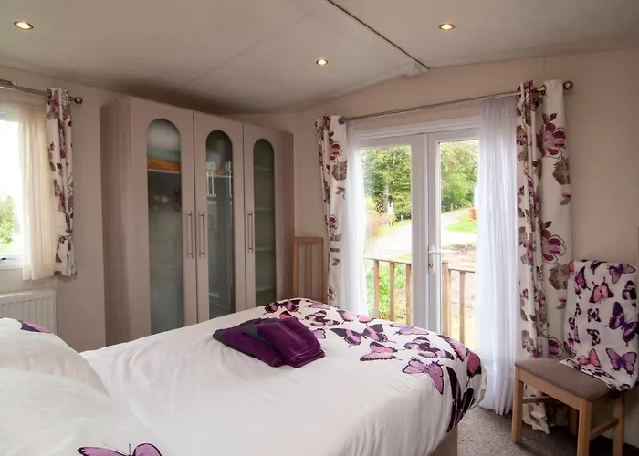 Lodge - Sleeps 6 With Pool Access
