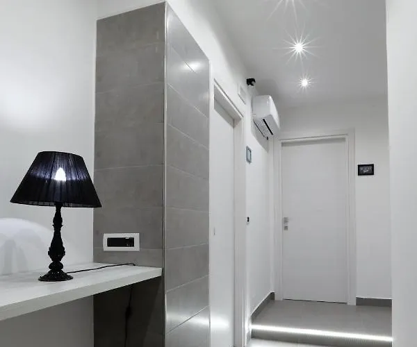 B&B: Napoli Vesuvio Apartments By Dimorra