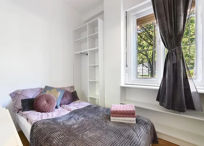 Guest house: Buda Centre Homes By The Allee Shopping Mall