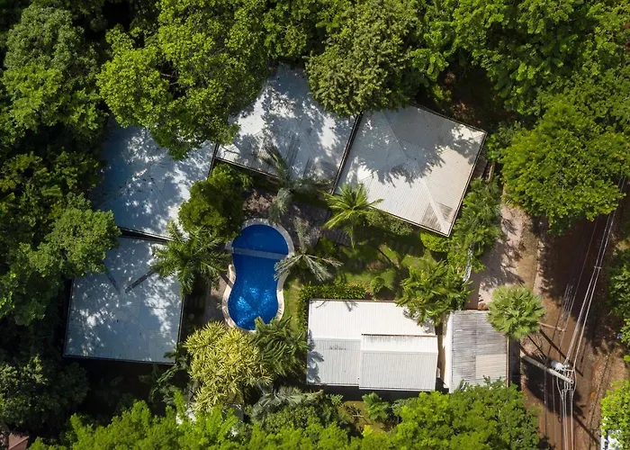 The Breeze Hotel&Villas