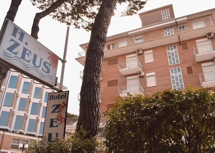  Zeus