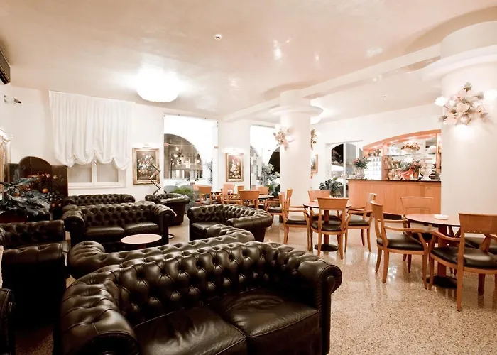 Günstiges Hotel: Hotel Azzurra Di Gobbi Gestioni Srl