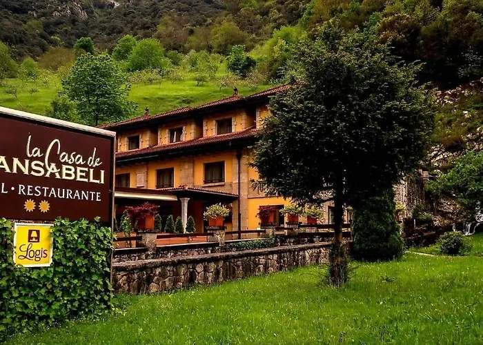 Logis Restaurante La Casa De Juansabeli