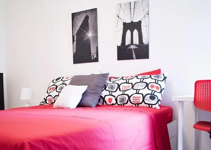 Hotel parque acuático: Kamchu Apartments: Viale Libia