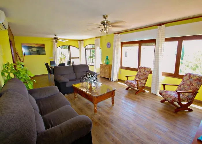 Basetes - Holiday Home With Private Swimming Pool In
