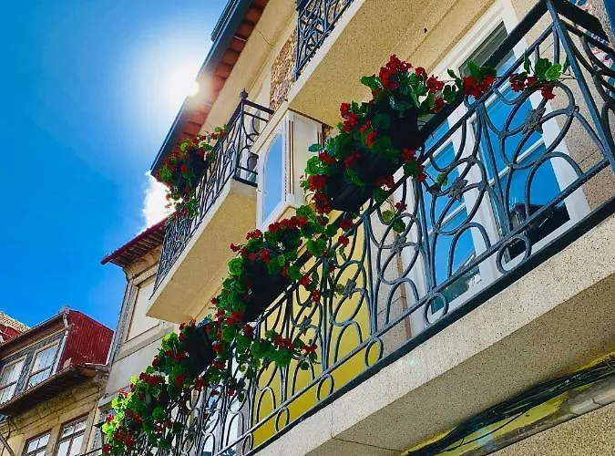 Bf Suites & Apartments