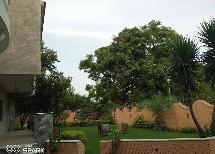 Cosmos Guest House