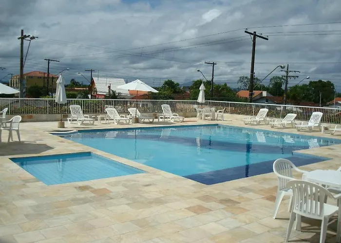 Golfinho Plaza Hotel