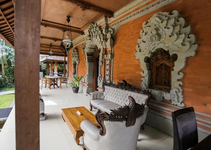  Ubud & Cottages