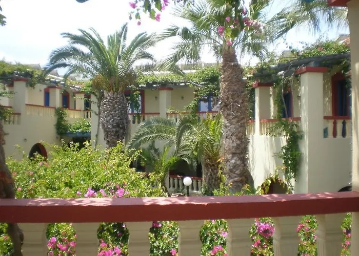 Hotel: Palm Bay Hotel