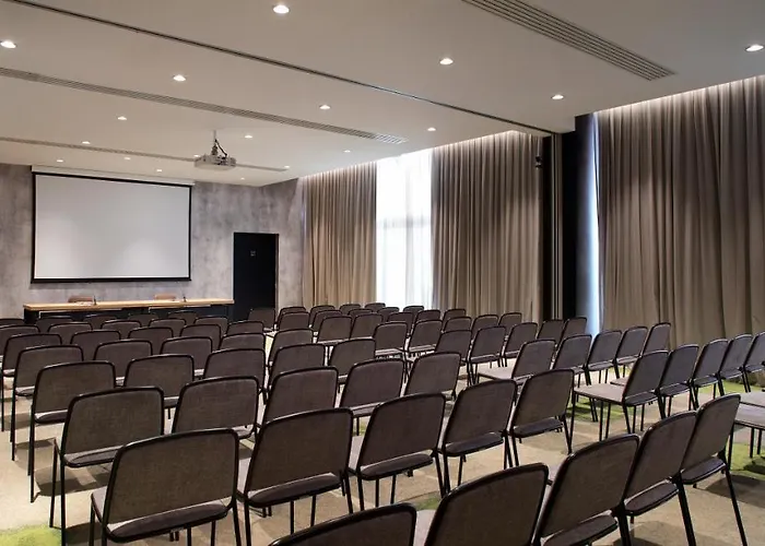 Hotel 4 stelle: J Hotel