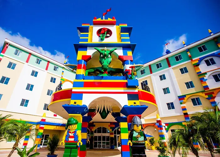 Hotel with pool: Legoland Florida Resort