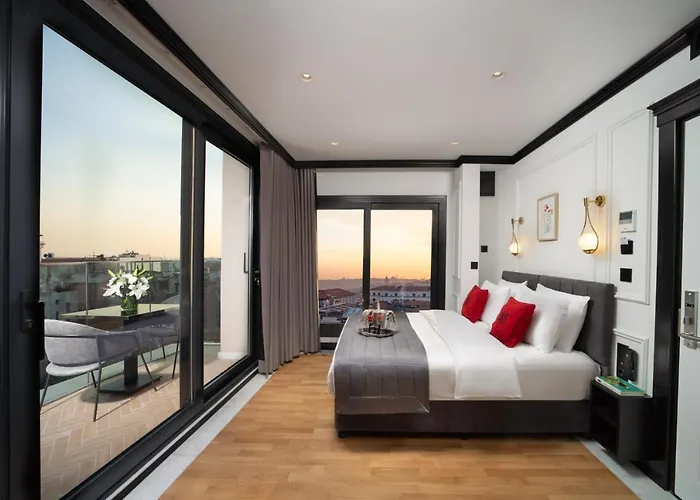  Trinity Taksim - Special Category