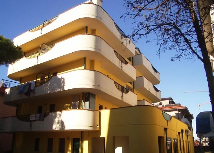 Hotel vicino al College: Residence Mediterraneo - Agenzia Cocal