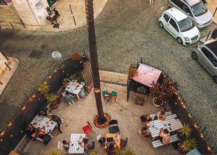 Hotel nahe College: Oasis Backpackers' Hostel Lisbon Cowork & Coliving
