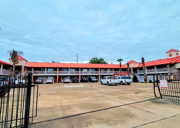 Econo Lodge Inn & Suites Downtown San Antonio