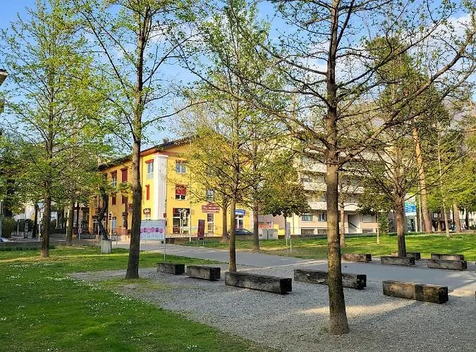 Guesthouse University By Lr - Self Check In