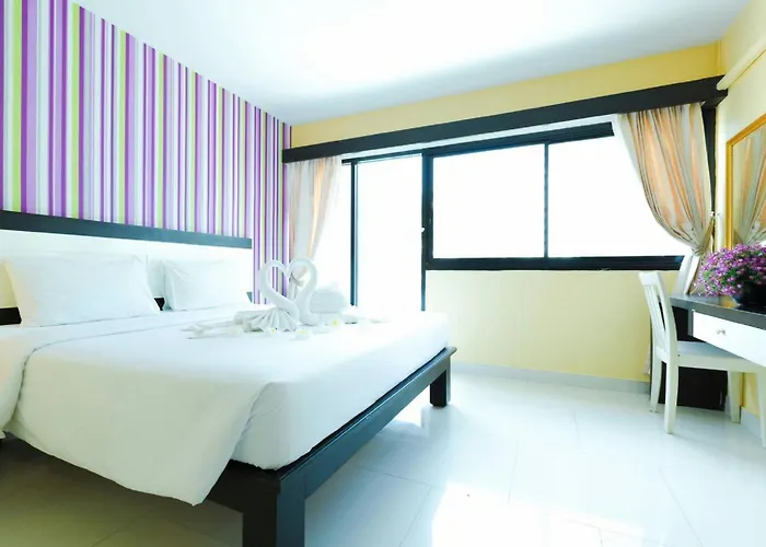 Hotel met zwembad: Neo Hotel