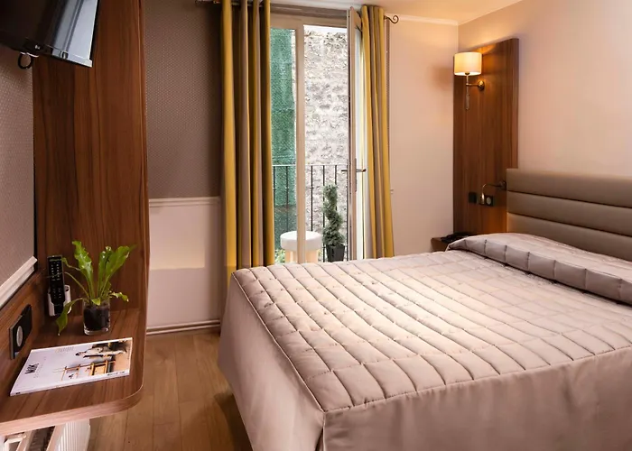 Hotel De La Tour Eiffel