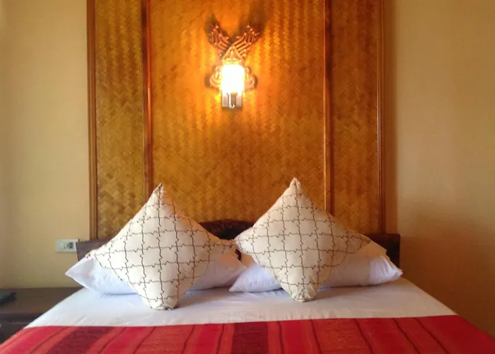Ruan Mai Naiyang Beach Resort
