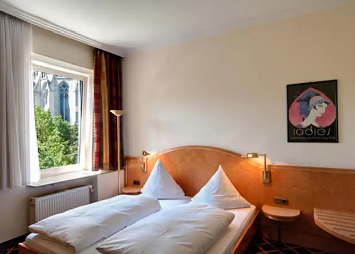 Zentrales Hotel: St Paul