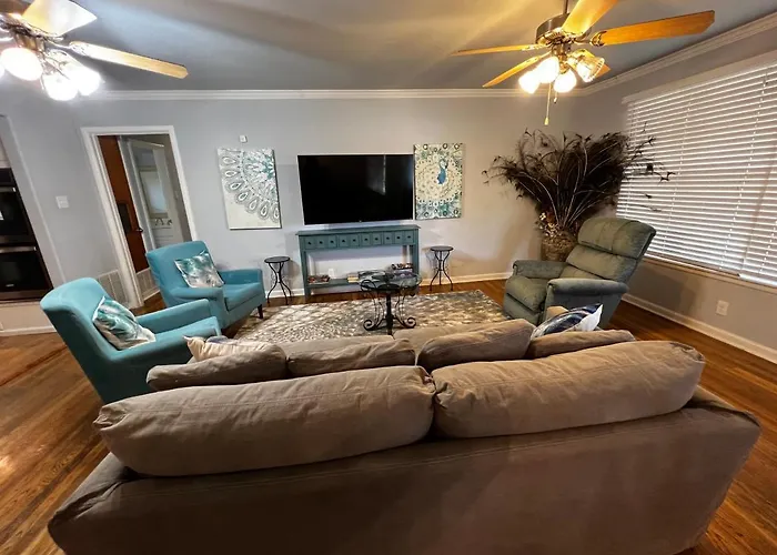 Villa: The Peacock House