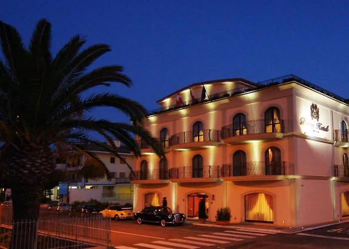 Bram Hotel