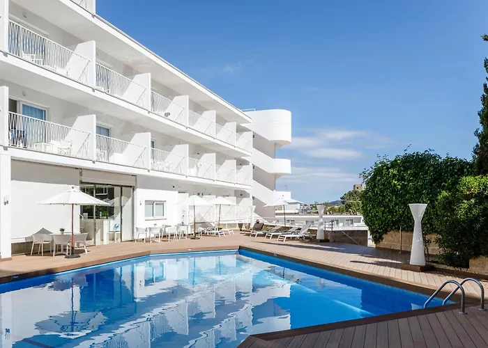 Hotel Tora