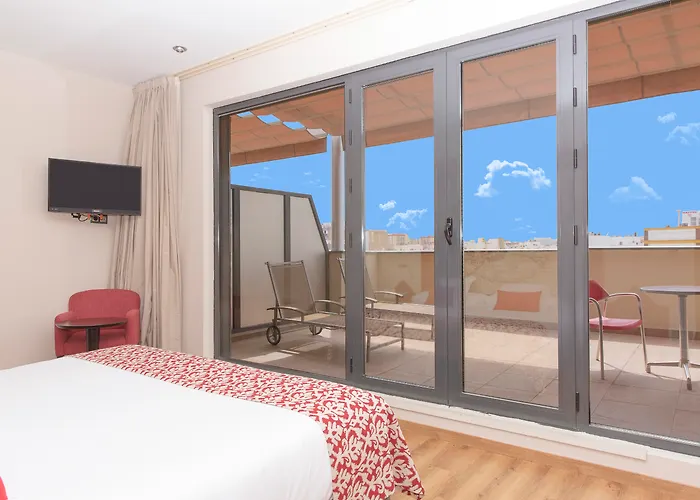 Ribera De Triana Hotel