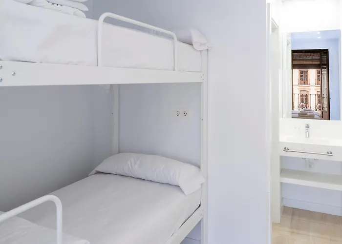Monjas del Carmen Hostal