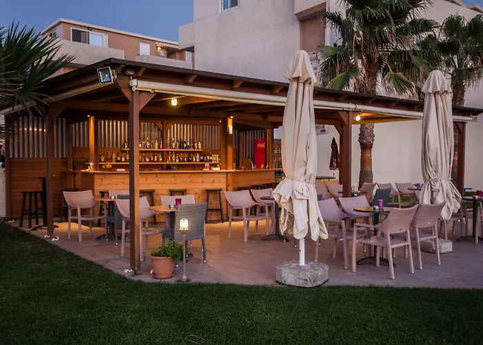 Ilian Beach & Apartments