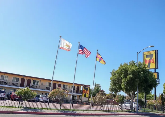 Motels 7 - Near Six Flags, Vallejo - Napa Valley