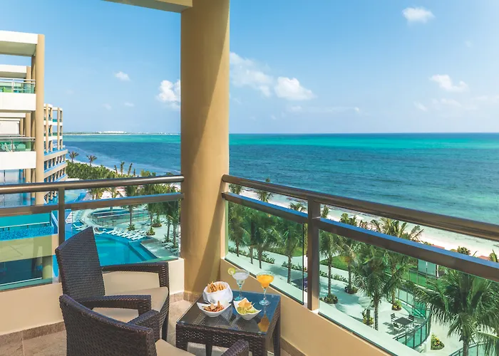 Hotel with Tennis: El Dorado Royale, All & More Inclusive Adults Only