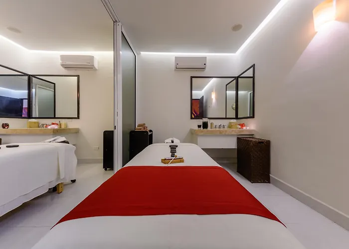 4 star hotel: Grand Decameron Los Cabos, A Trademark All-Inclusive Resort (Adults Only)