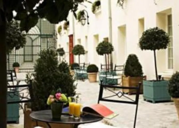 Suites Unic Renoir Saint-Germain