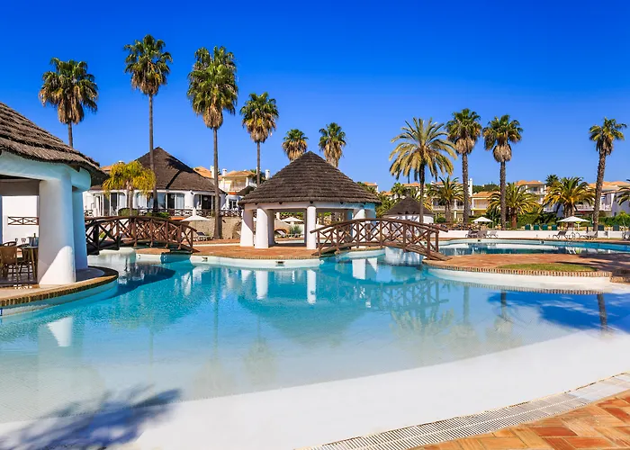 Airport Hotel: Encosta Do Lago Resort Club