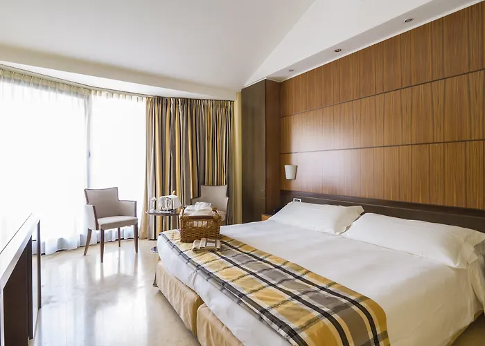 Hotel: Hotel Carrobbio