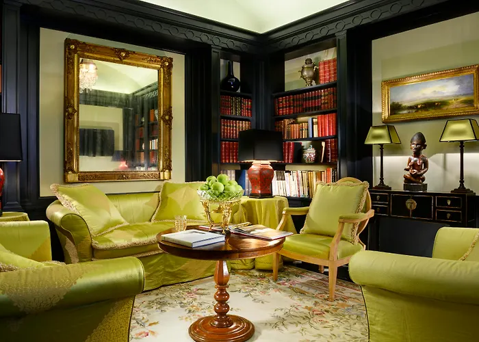 Hotel suites D'Inghilterra Roma - Starhotels Collezione