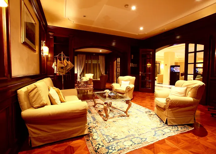 Pet Friendly hotel: Grand Hotel San Pietro Taormina