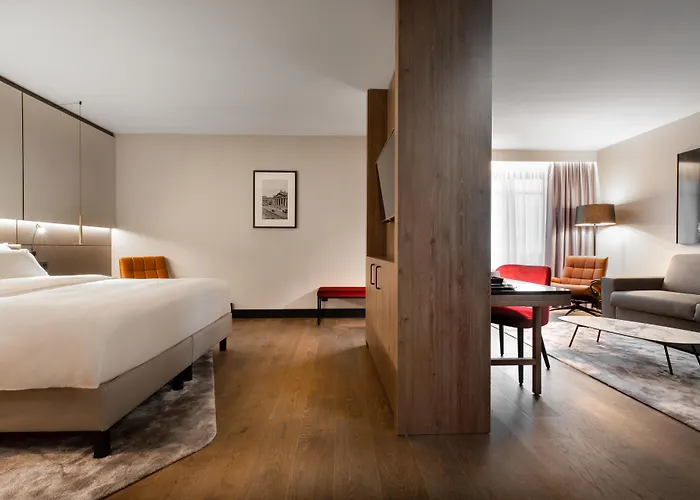 Beach hotel: Radisson Collection Grand Place Brussels