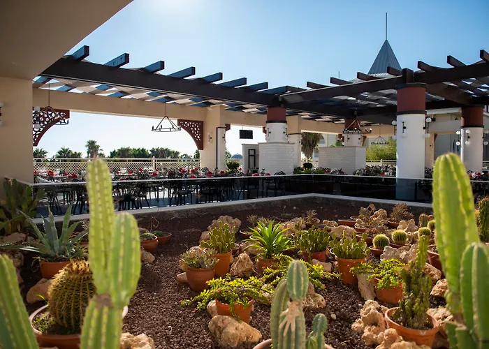 Side Star Resort Hotel