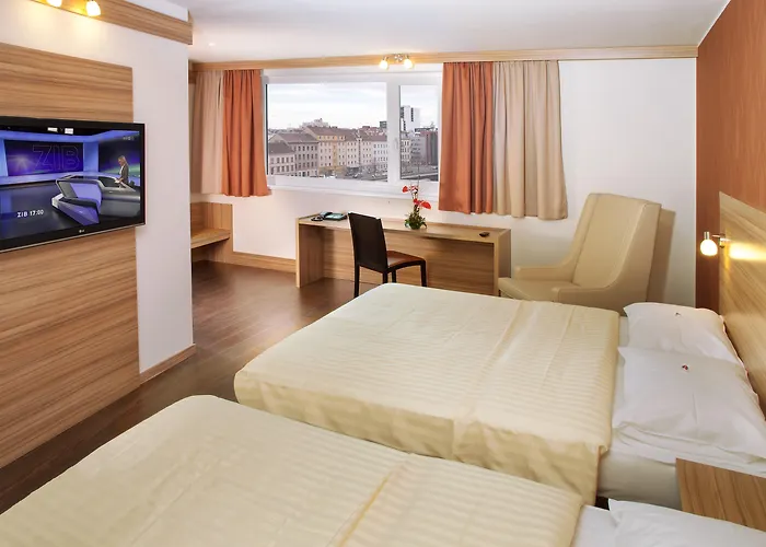 Hotel con tenis: Leonardo Hotel Vienna Schoenbrunn