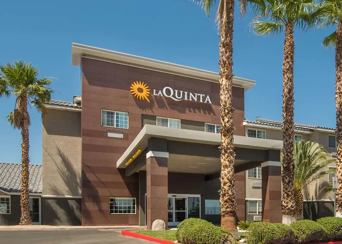 La Quinta Inn & Suites By Wyndham Nellis