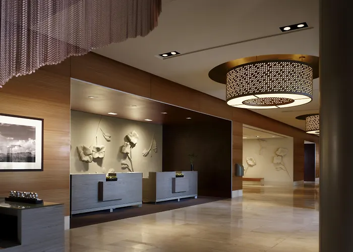 Hotel with Tennis: The Westin Galleria Dallas