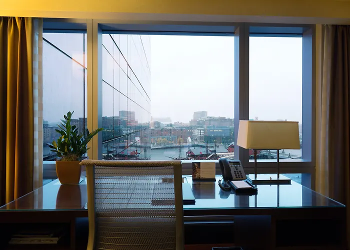 Hotel with Tennis: Intercontinental Boston By Ihg